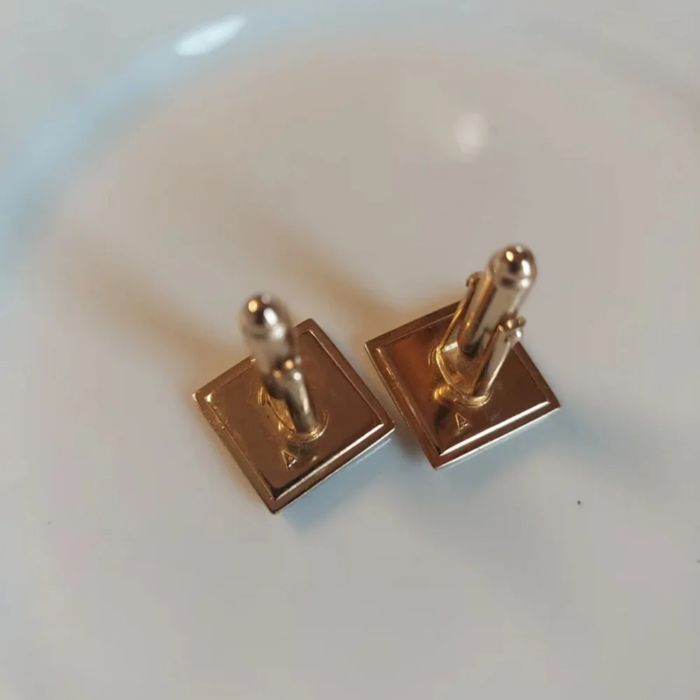 VINTAGE ANSON MOTHER OF PEARL GOLDTONE CUFFLINKS 4TH GEN OWNED EUC LIKE NEW